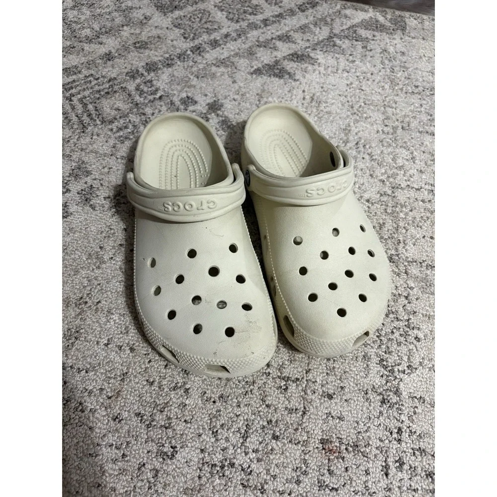 Tan Unisex Adult Crocs Size 8 Men's/10 Women's